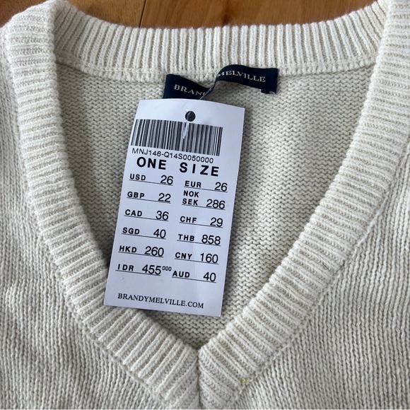 Brandy Melville Vest - Picture 2 of 3